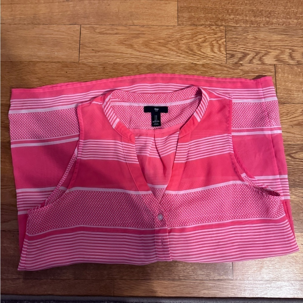 GAP tank top​​​​ - Picture 2 of 7